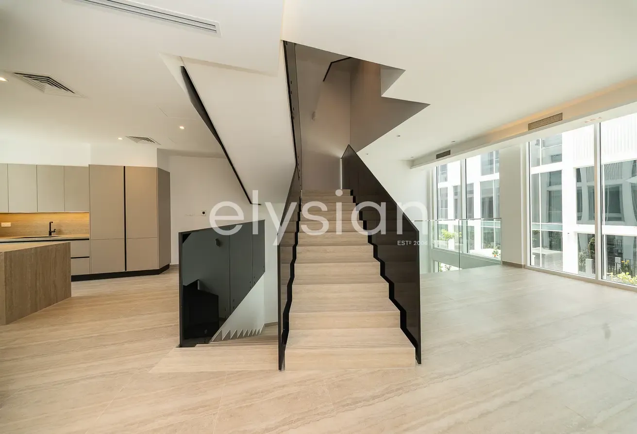 Family Friendly | Rooftop Pool | Private Elevator