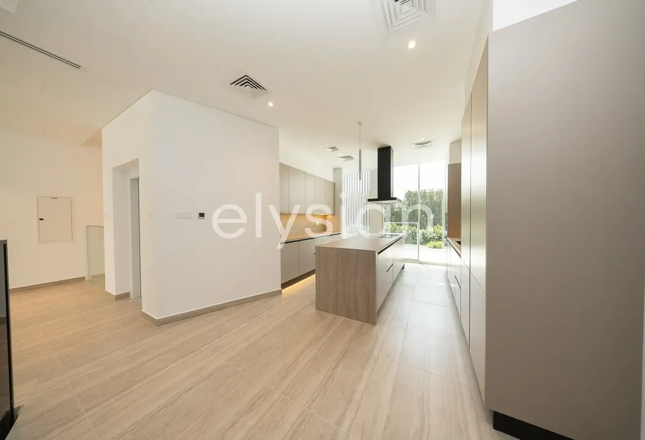 Family Friendly | Rooftop Pool | Private Elevator