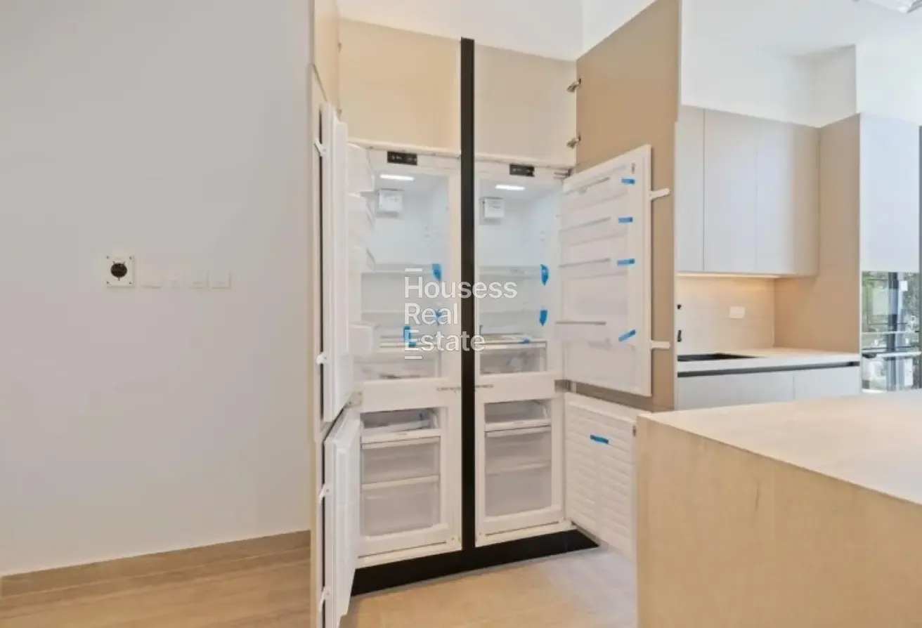 Brand new Villa | Multiple Cheques | Vacant