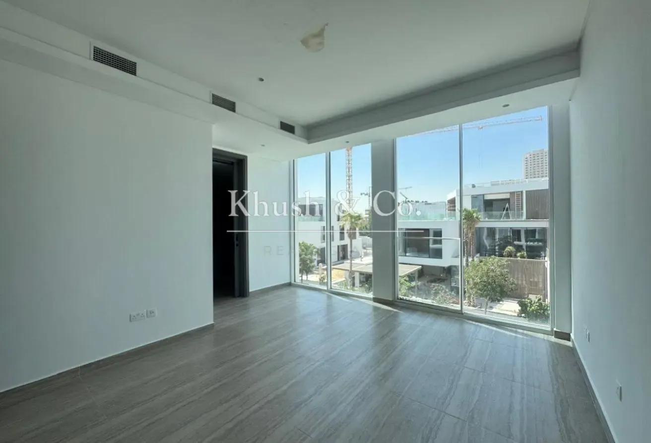 Family Villa | Bright & Spacious | Vacant