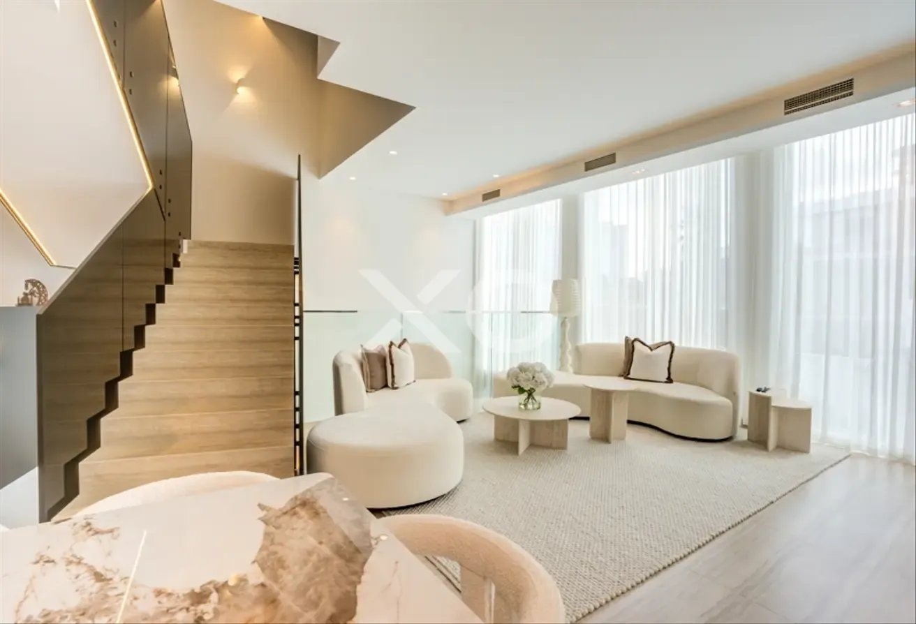 Exclusive | Bespoke Interior | Corner Unit