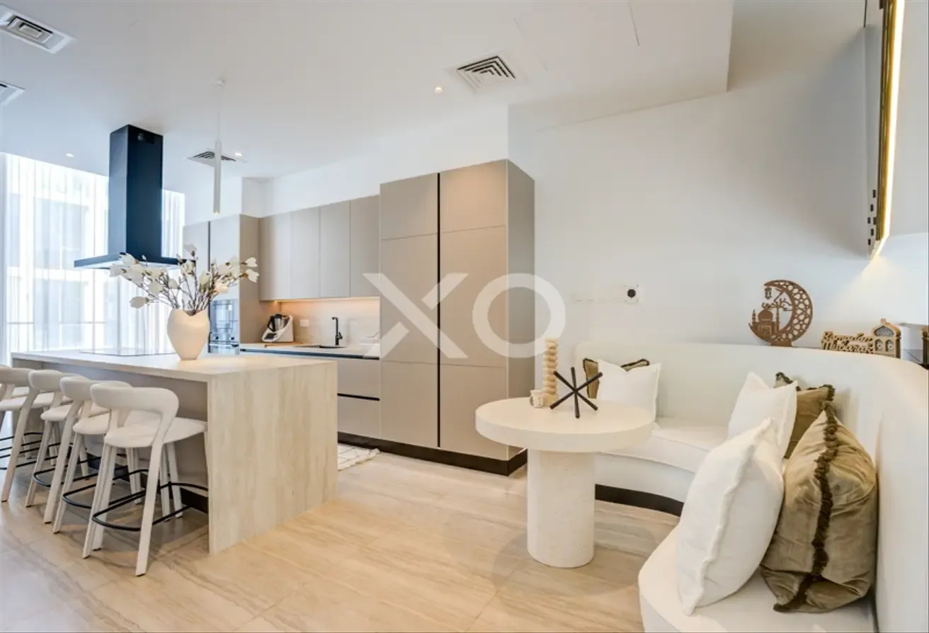 Exclusive | Bespoke Interior | Corner Unit