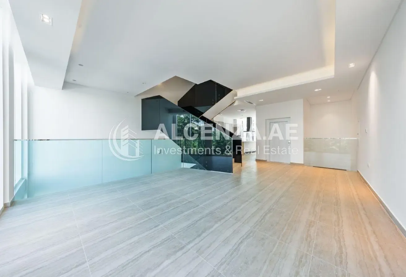 4 BR Plus Maid's | First Row | Lagoon View