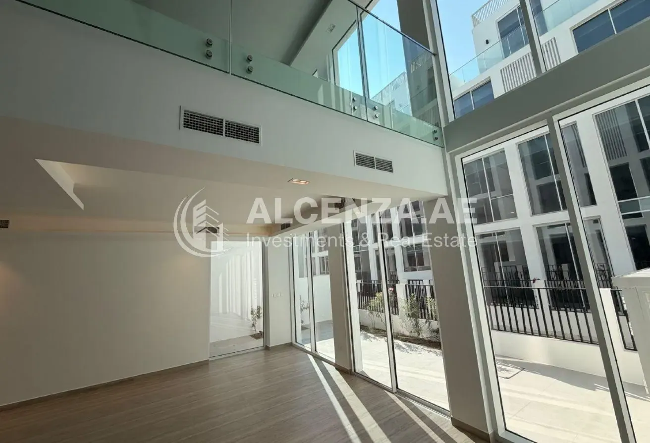 Next to lagoon | Luxury Family Home | Brand New