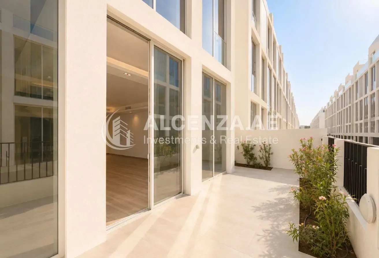 2 Months Free | Next to Lagoon | L-Shape Backyard