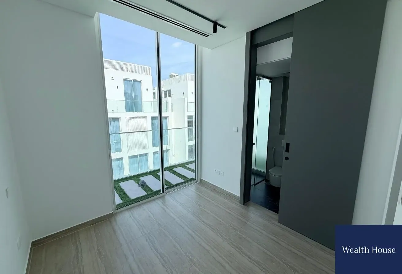 Modern 4BR | Luxury Living | Motivated Landlord