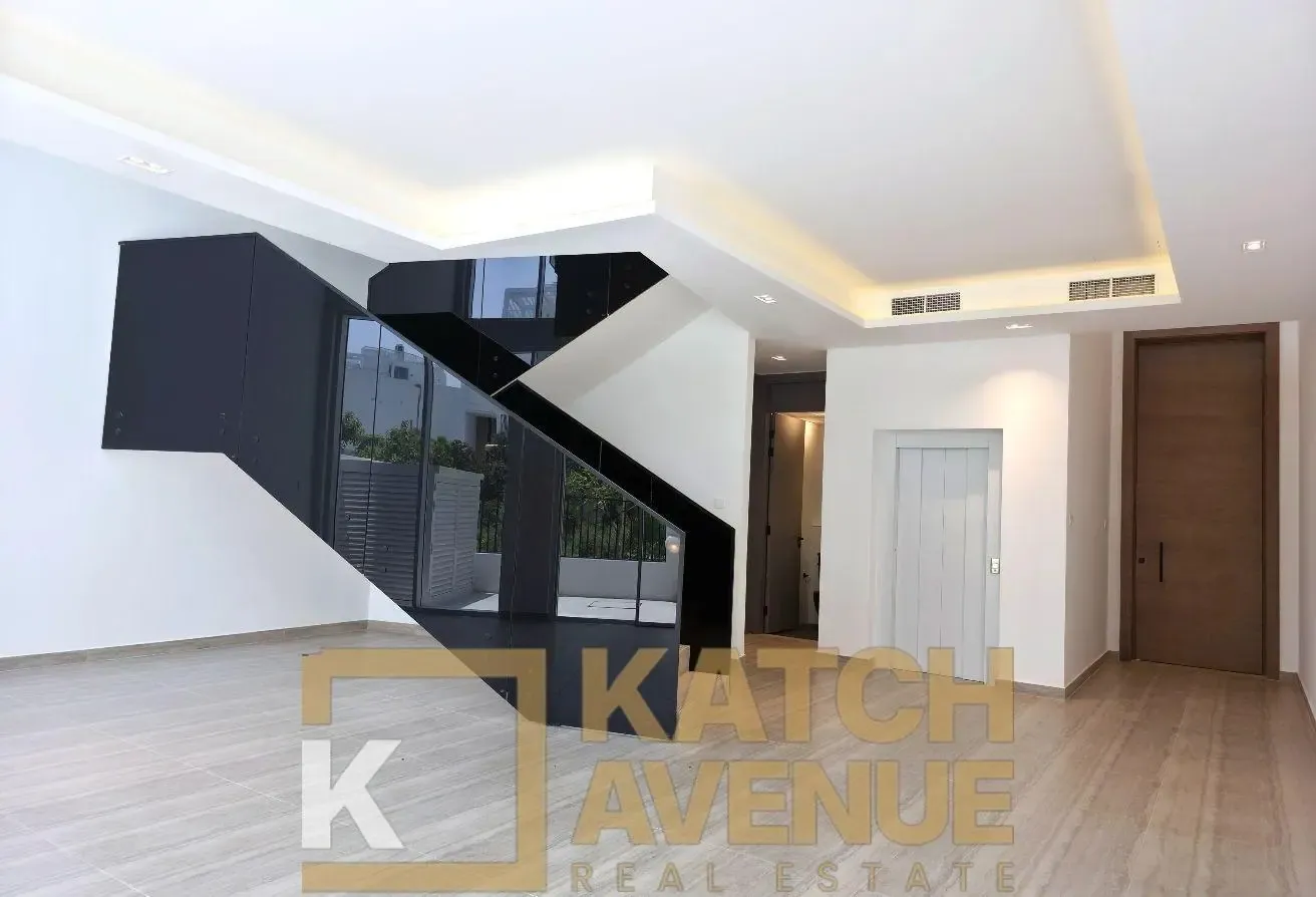 Price Negotiable | Ready to Move | Private Pool