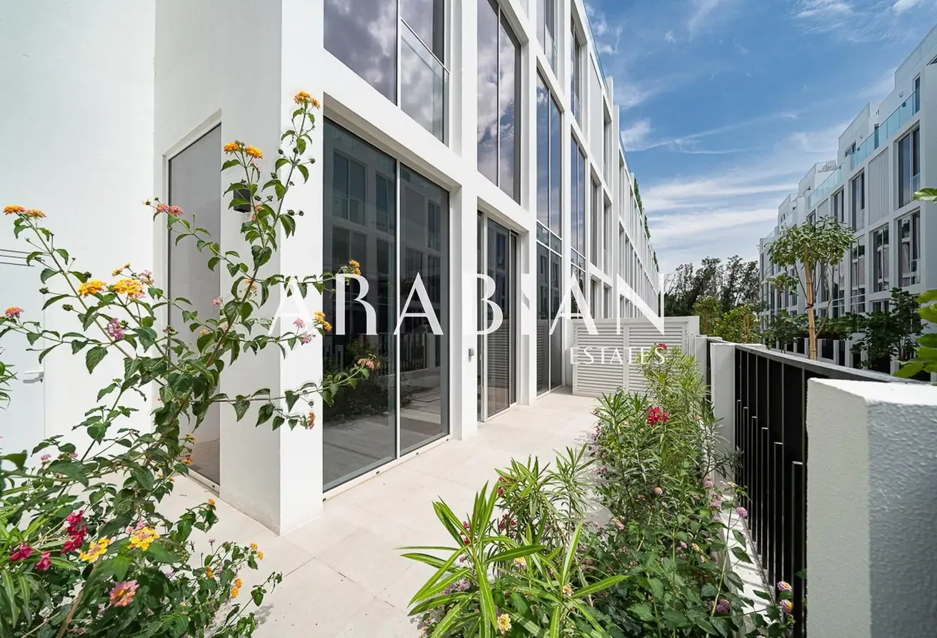 Middle Row | Green Community | Near Lagoon