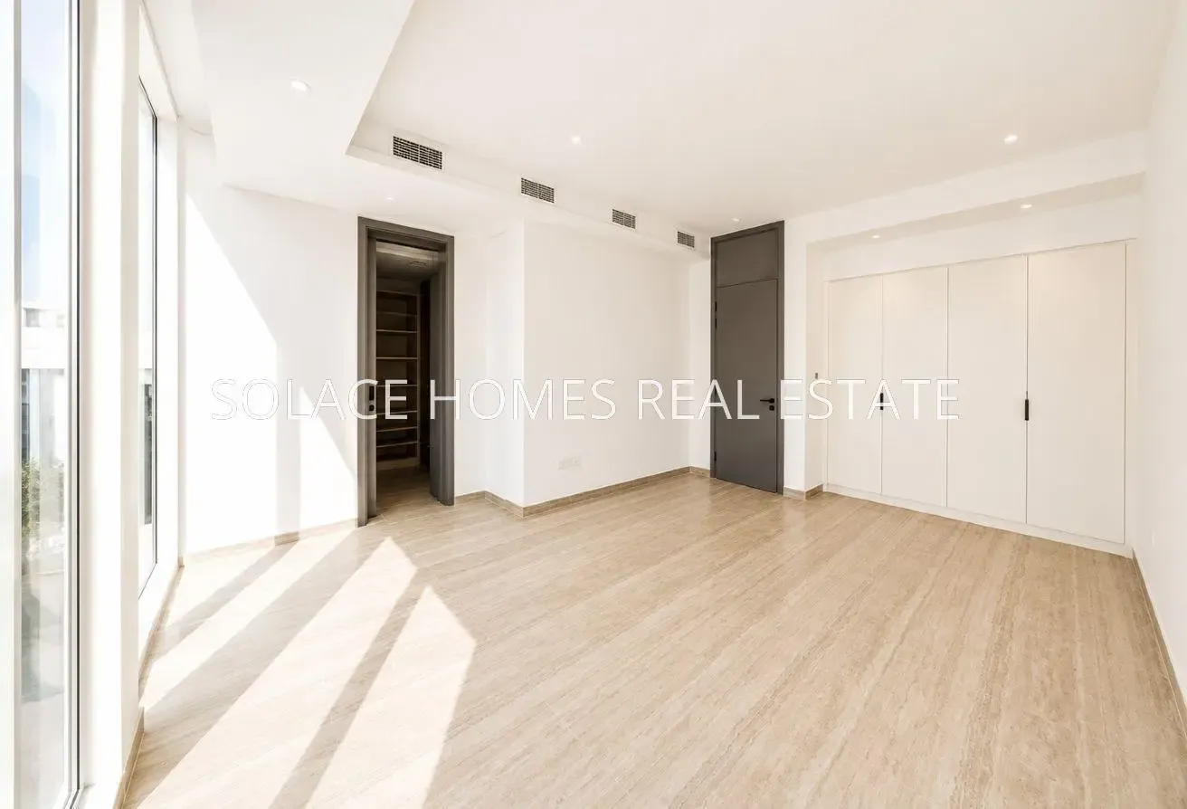BRAND NEW - READY TO MOVE IN - PERFECT