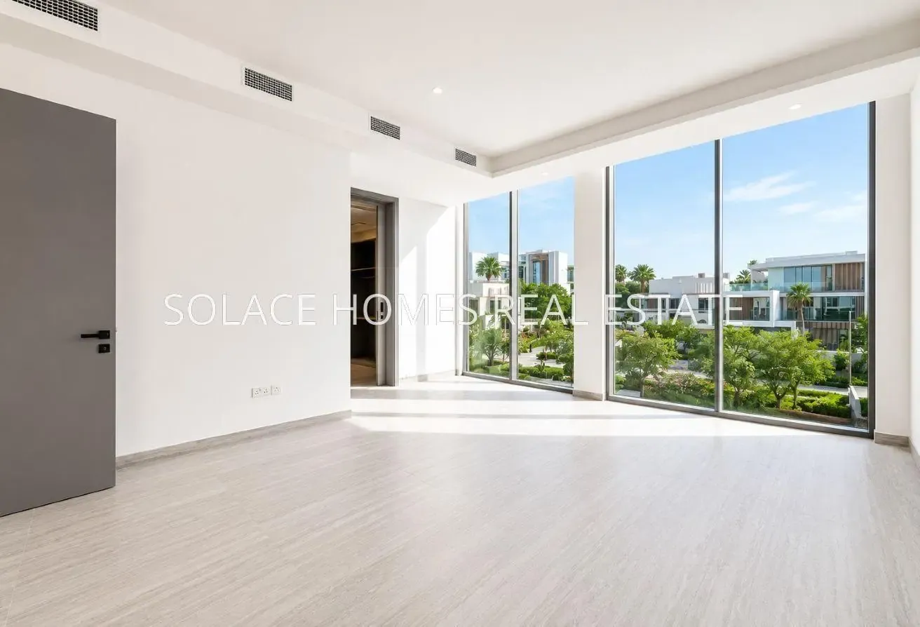 BRAND NEW - READY TO MOVE IN - PERFECT