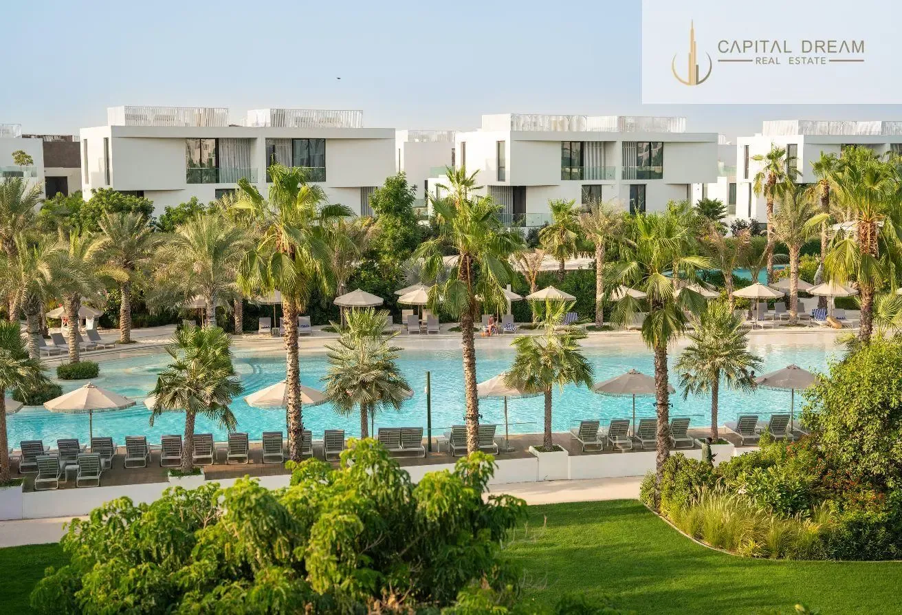 FRONT ROW | LAGOON VIEW | CORNER VILLA