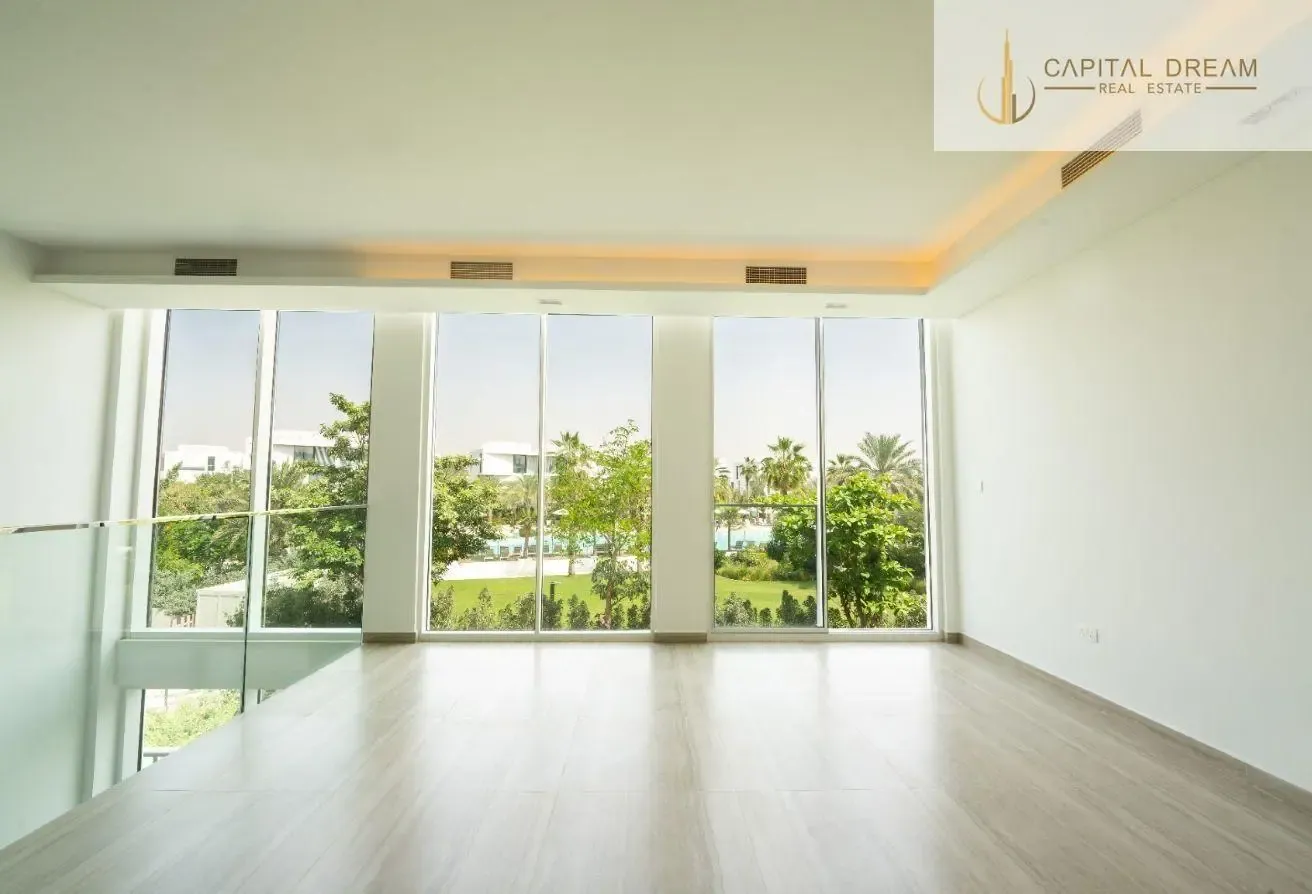 FRONT ROW | LAGOON VIEW | CORNER VILLA