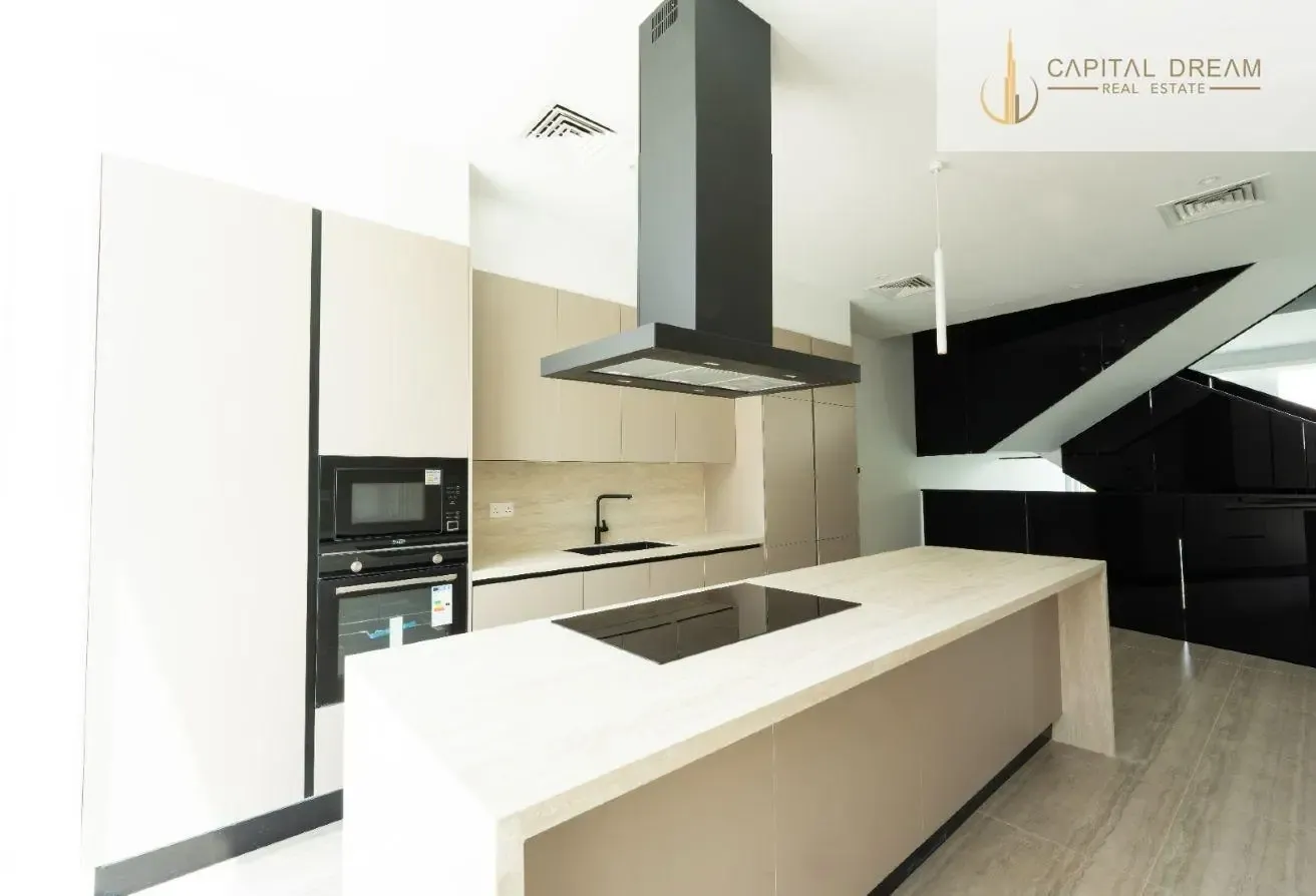 FRONT ROW | LAGOON VIEW | CORNER VILLA