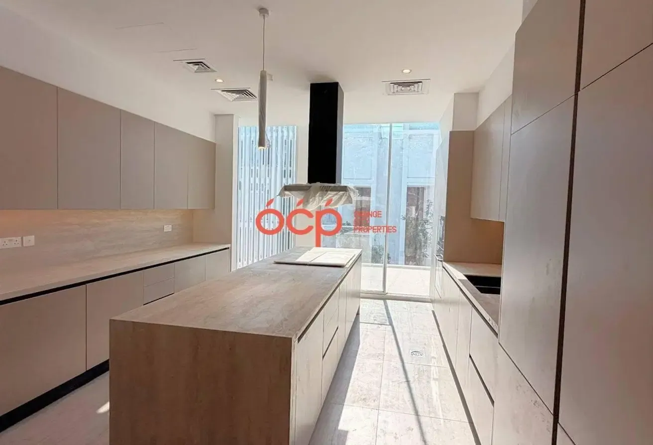 1 cheque | Comunnity View | Ready to Move