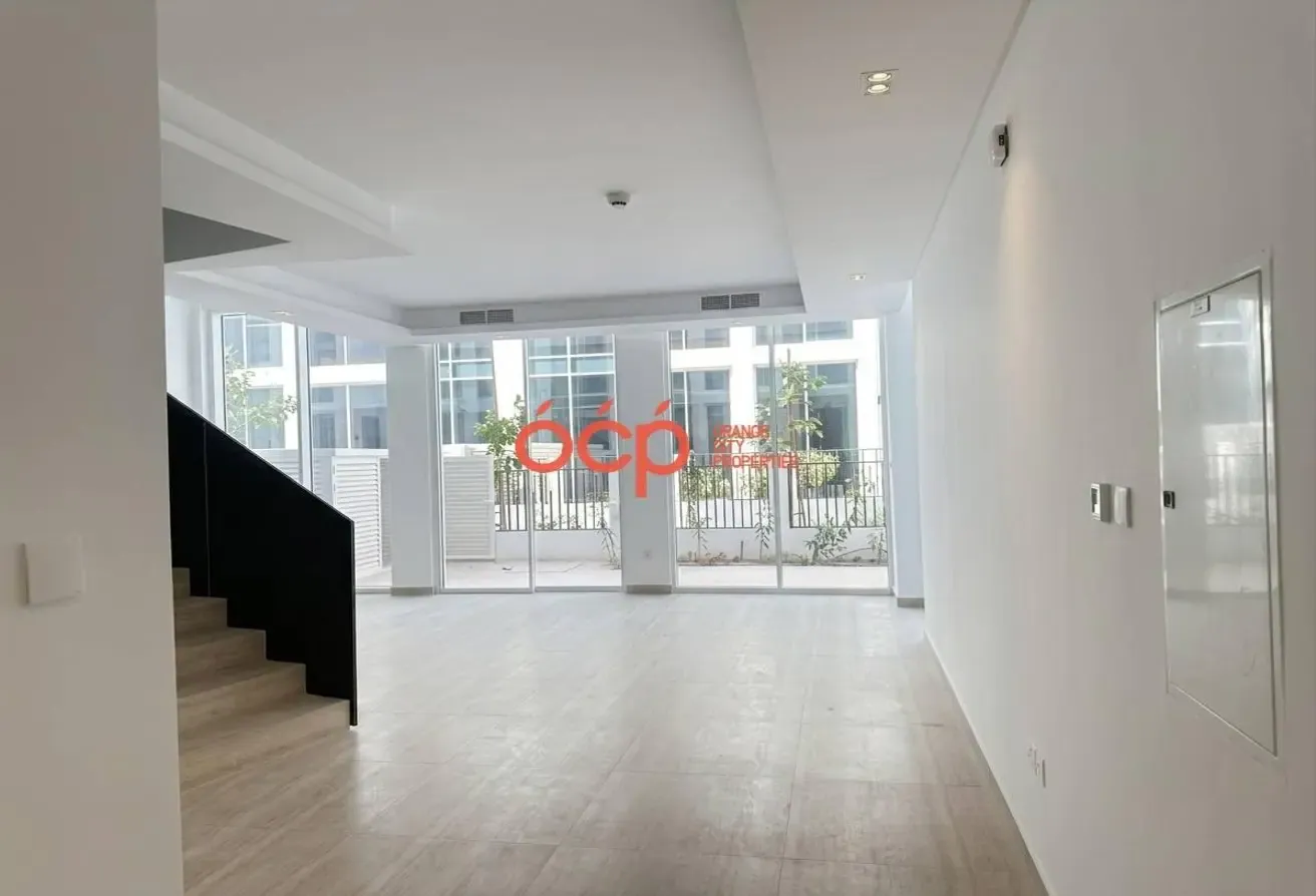 1 cheque | Comunnity View | Ready to Move