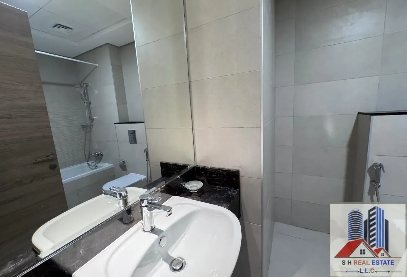 3 BR Apartment with Water View in Mirdif