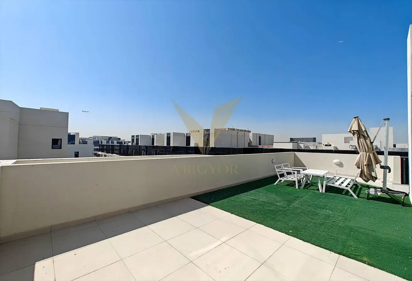 Fully Furnished 3BR| Community View| Ready to Move
