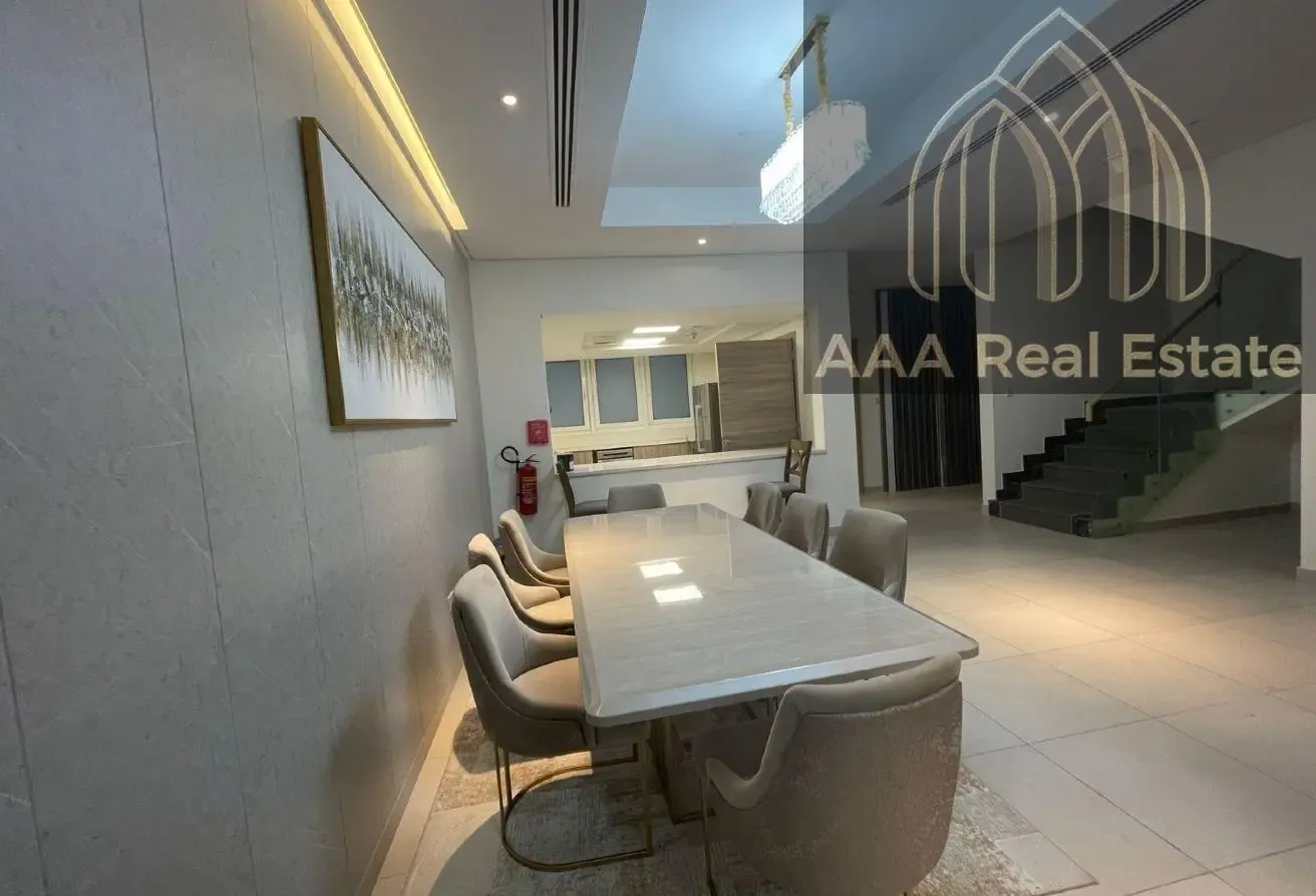 FURNISHED | HIGH- END FINISHES | PRIME LOCATION
