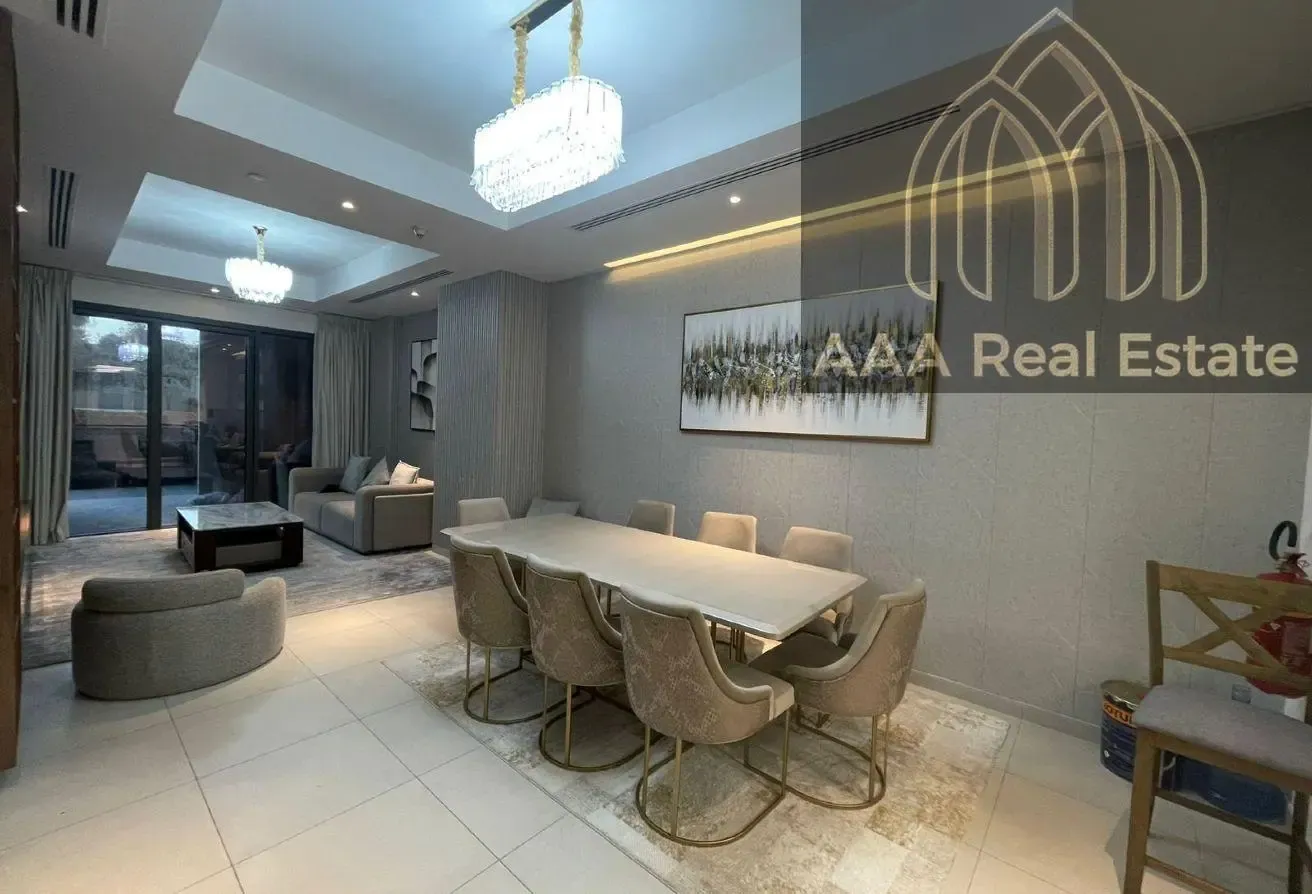 FURNISHED | HIGH- END FINISHES | PRIME LOCATION