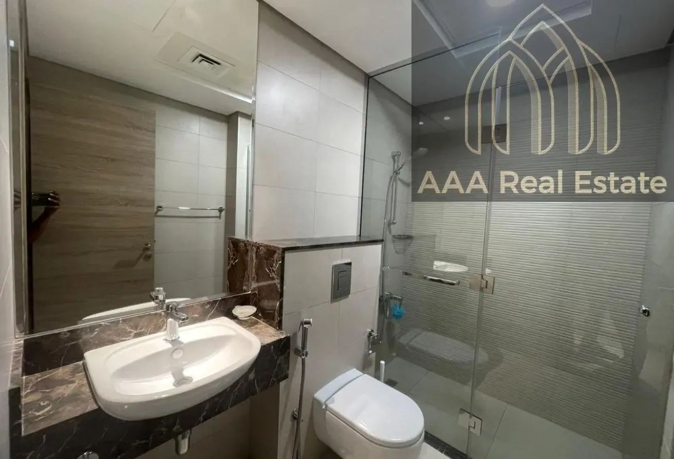 FURNISHED | HIGH- END FINISHES | PRIME LOCATION