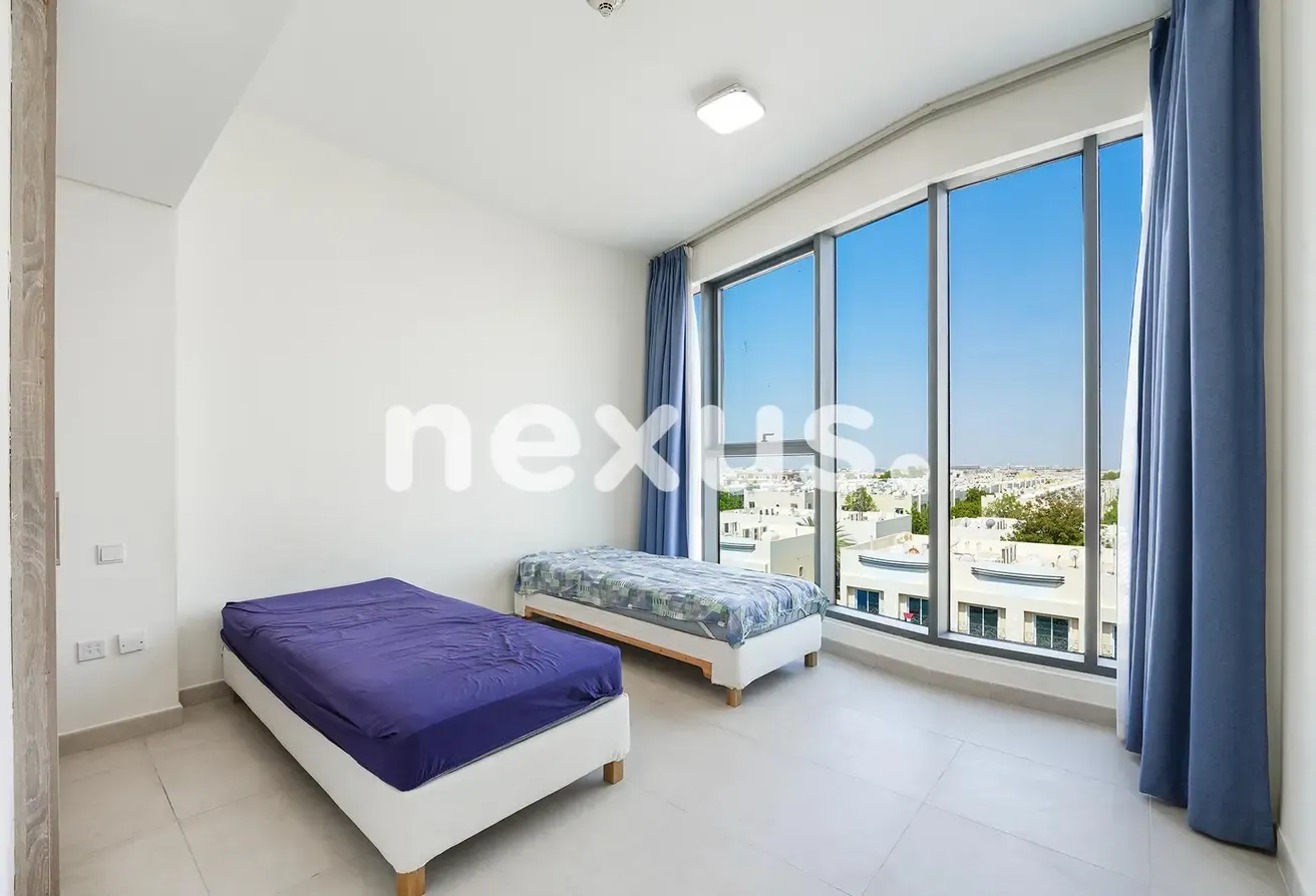 Bright | Vacant | Flexible Cheques | Best Price