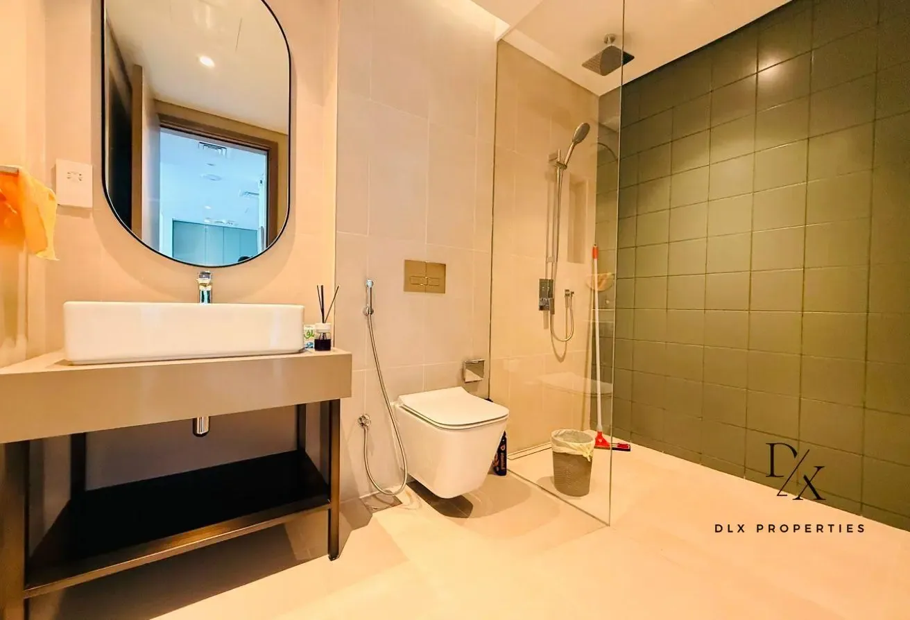 FULLY FURNISHED | HIGH FLOOR | READY TO MOVE