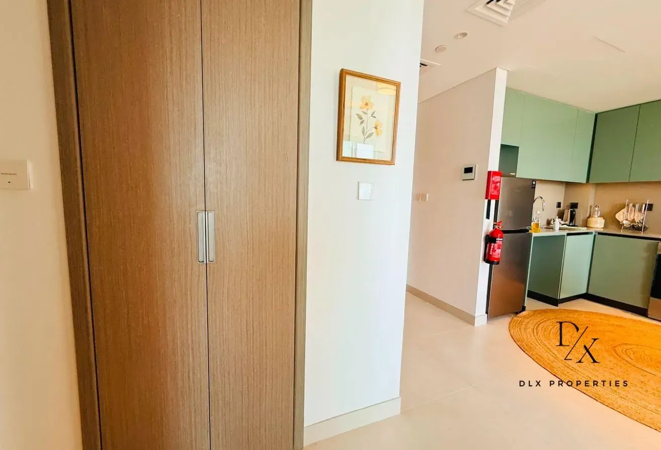 FULLY FURNISHED | HIGH FLOOR | READY TO MOVE