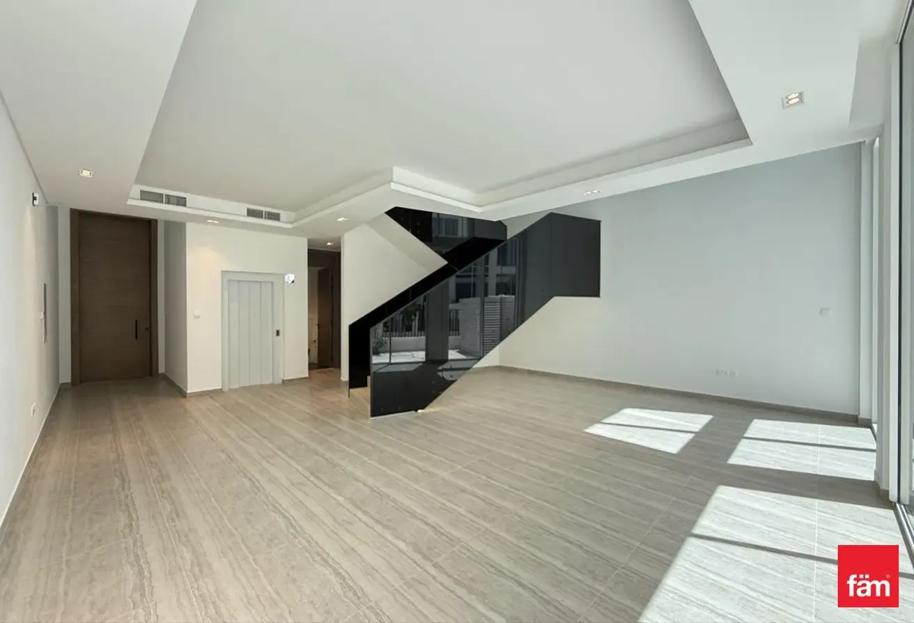Brand New  Luxury  Ixora  Modern  Vacant