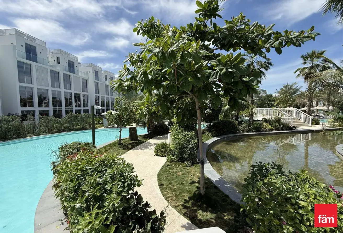 Brand New  Luxury  Ixora  Modern  Vacant