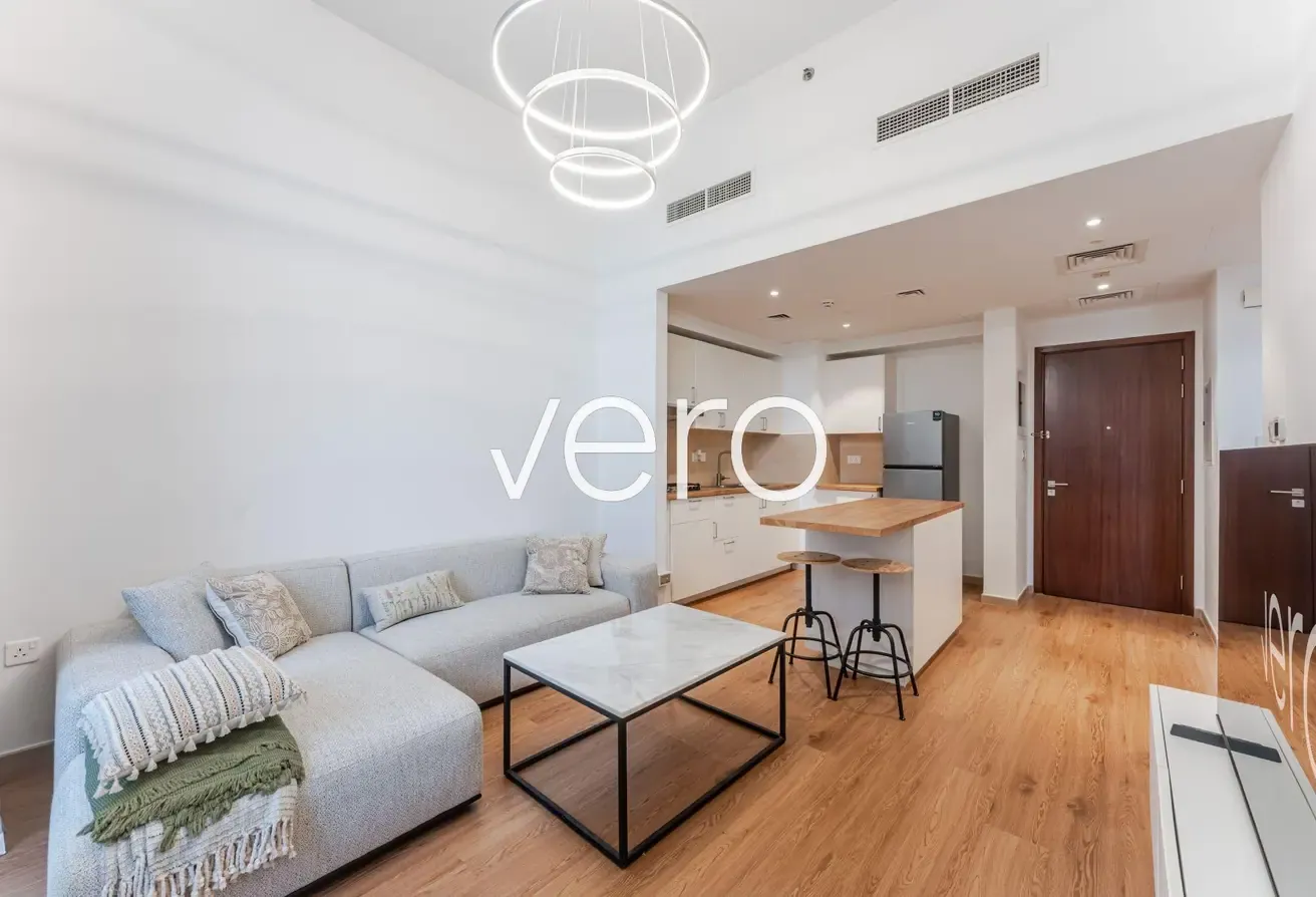 Vacant Unit | Upgraded Flooring | Furnished