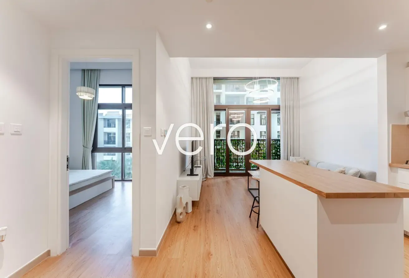 Vacant Unit | Upgraded Flooring | Furnished