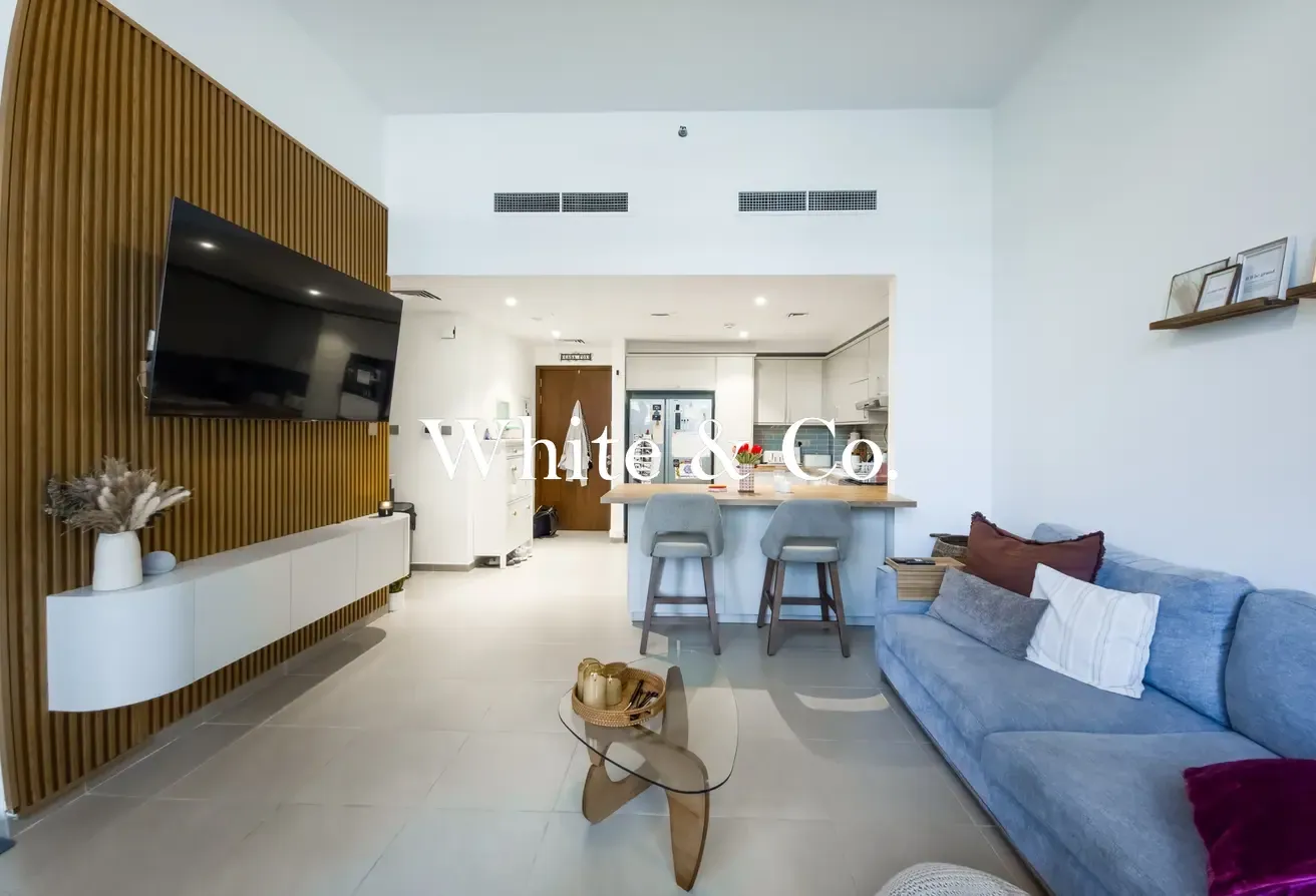 Access to Park | Large Terrace | Upgraded