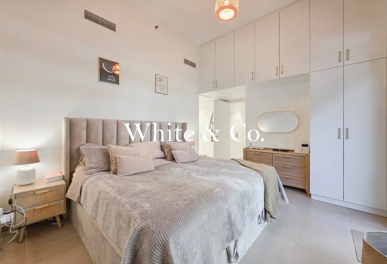 Access to Park | Large Terrace | Upgraded
