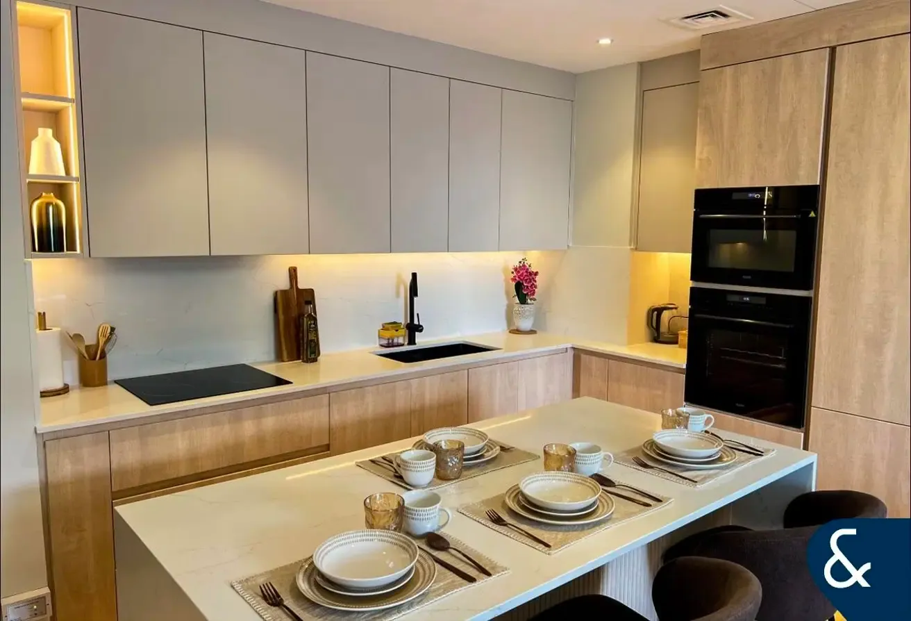 Upgraded | Vacant On Transfer | Turnkey