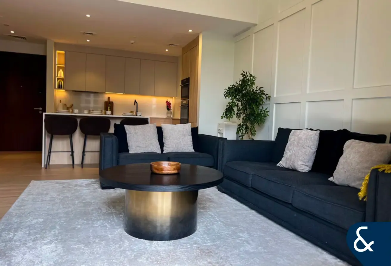 Upgraded | Vacant On Transfer | Turnkey