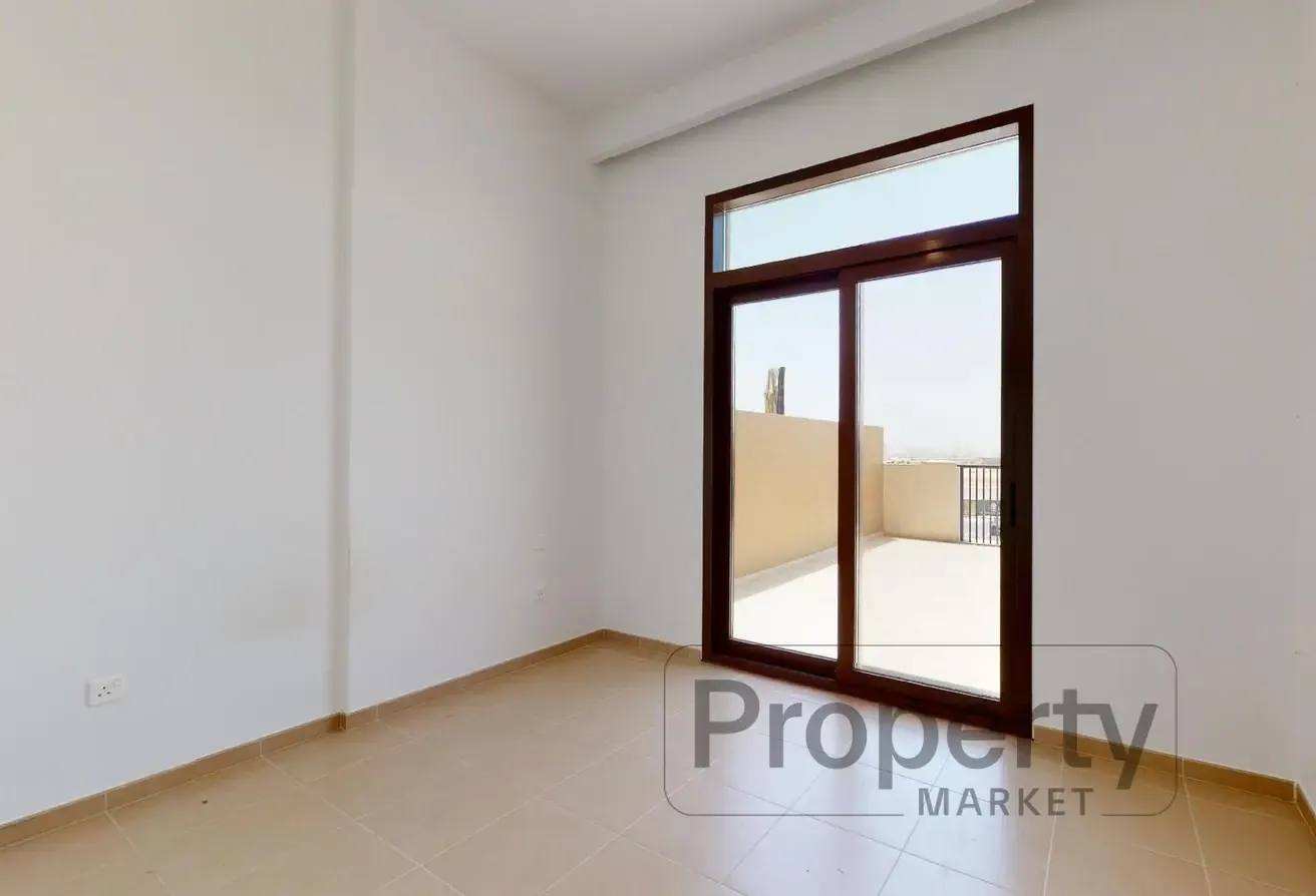Corner Unit | Terrace | Unfurnished | Vacant