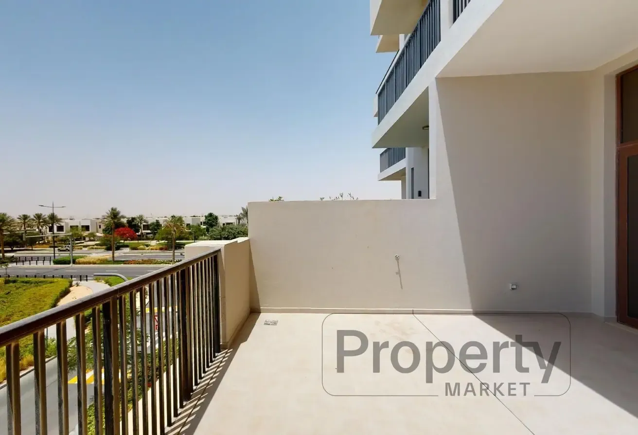 Corner Unit | Terrace | Unfurnished | Vacant