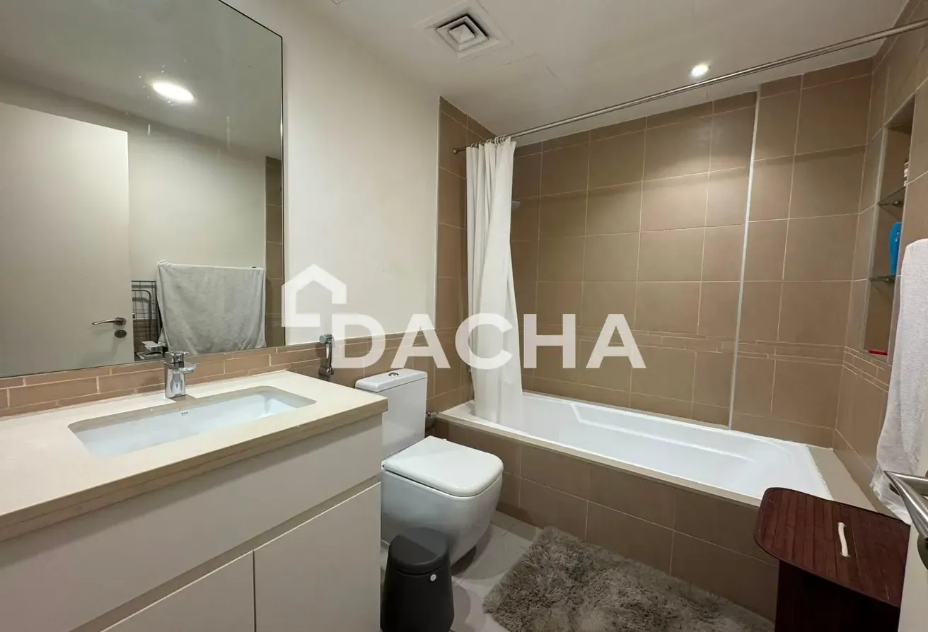 Fully furnished | Pool view | Vacant now