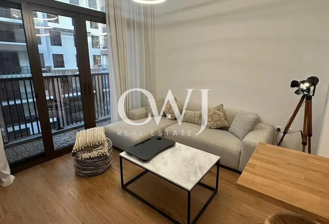 Upgraded | Furnished | Vacant | Amenities Facing