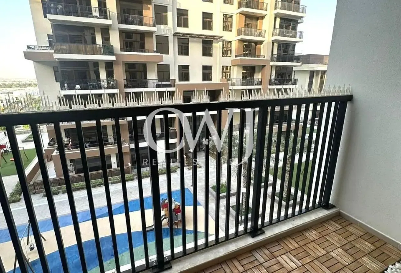 Upgraded | Furnished | Vacant | Amenities Facing