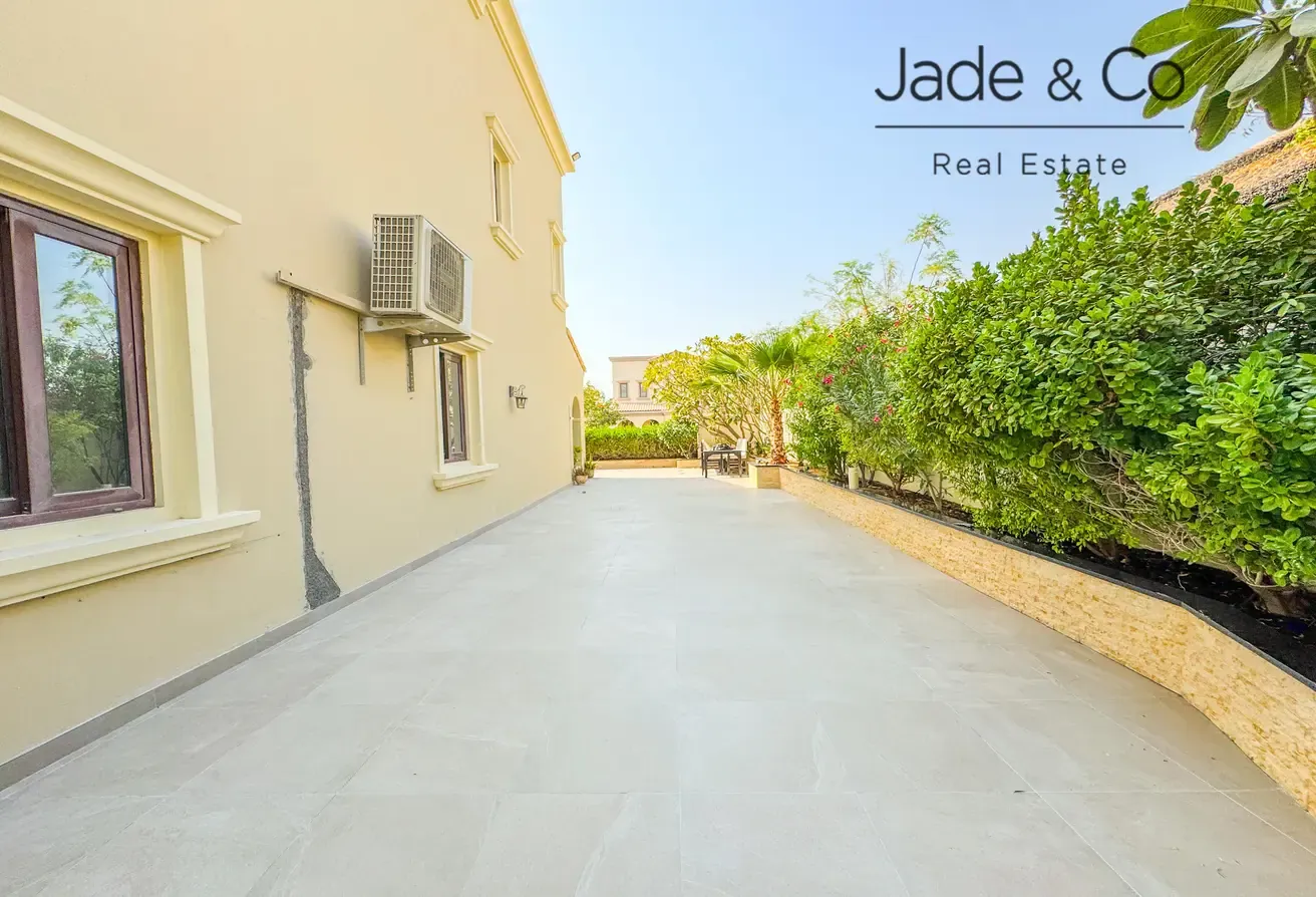 Community Expert | Upgraded Garden | Corner