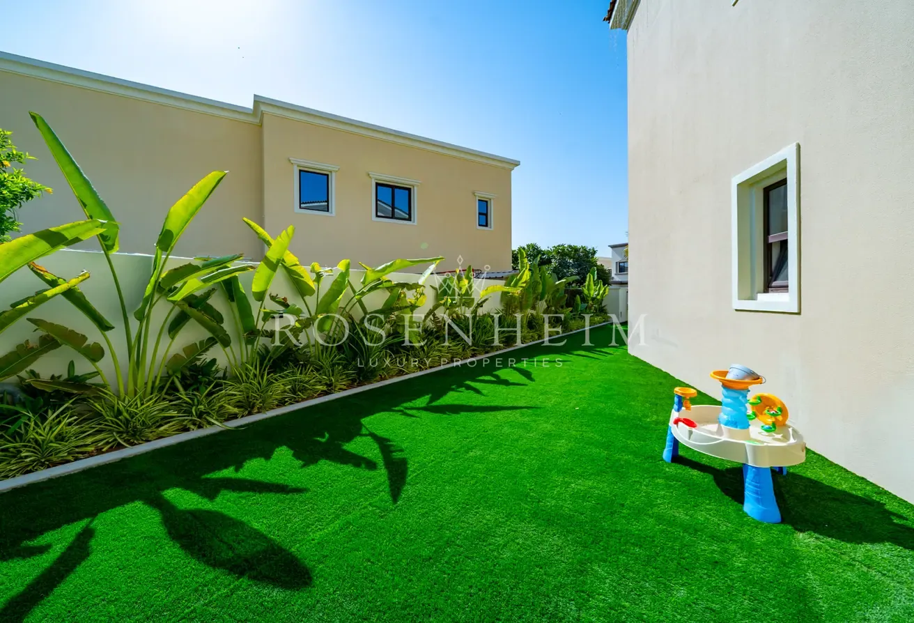 Renovated Villa | Single Row | Big Plot | Basement