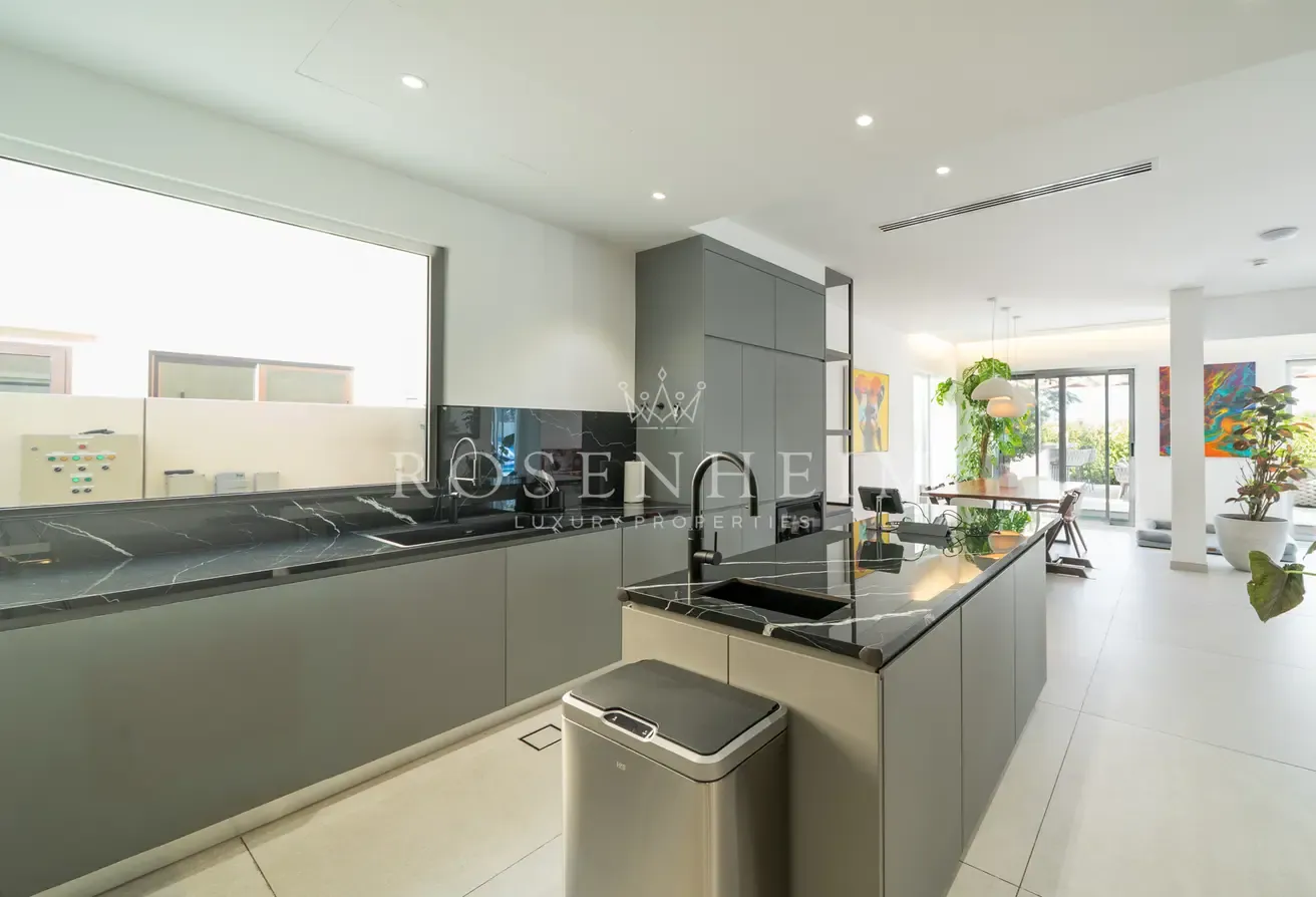 Renovated Villa | Single Row | Big Plot | Basement