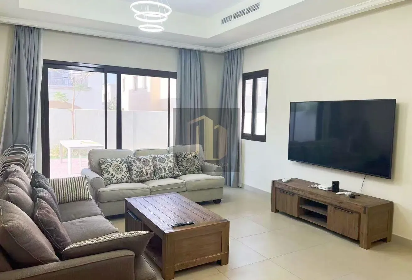 4BR VILLA | LANDSCAPED GARDEN | UP FOR SALE
