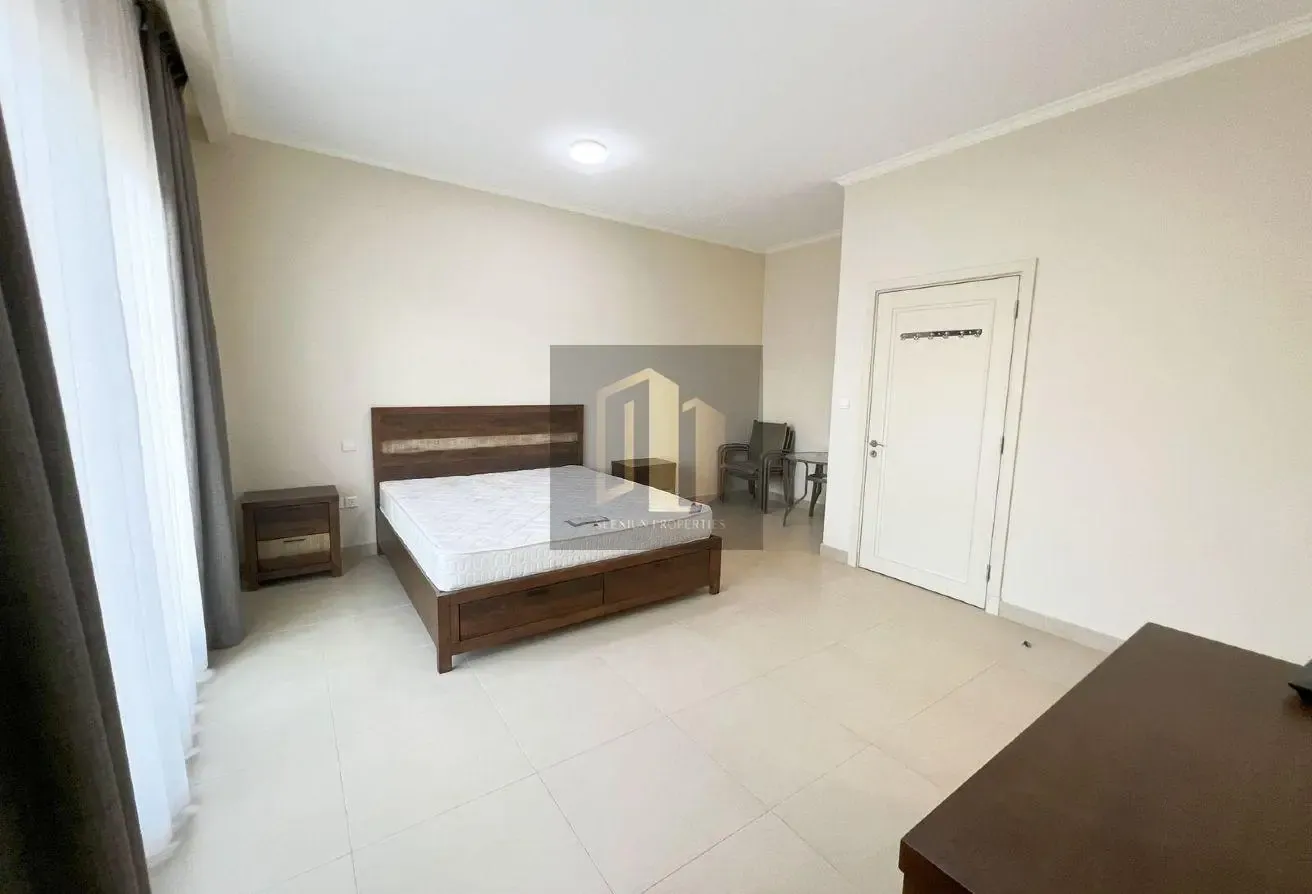 4BR VILLA | LANDSCAPED GARDEN | UP FOR SALE