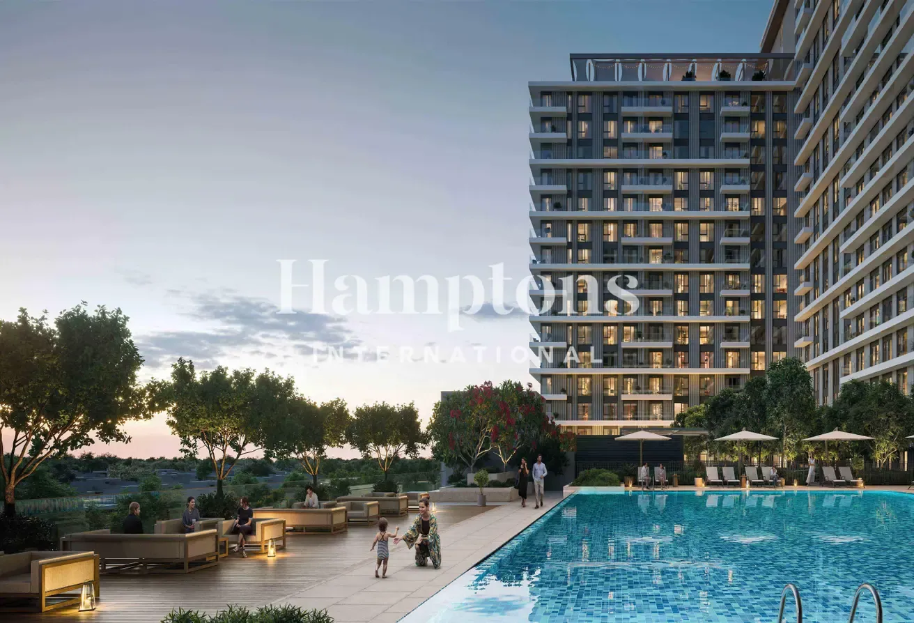Corner Unit | Middle Floor | Golf Course