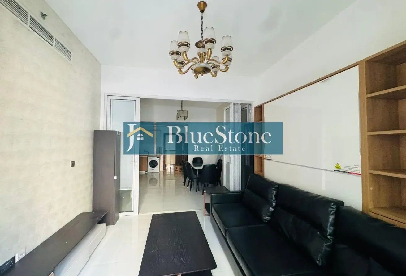 Vacant | Furnished 1 Bed | Convertible