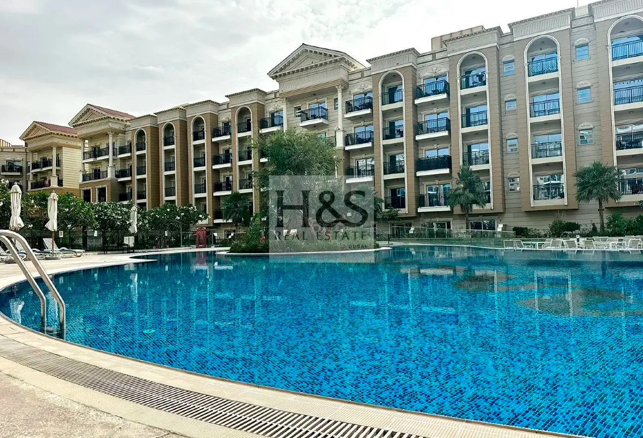Furnished 2BR | Balcony | Community View