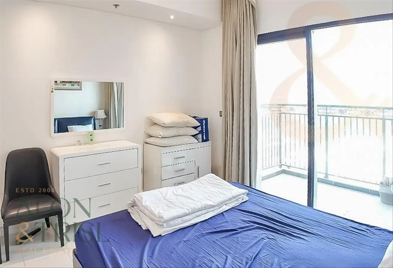 Fully Furnished | Convertible Unit | Vacant
