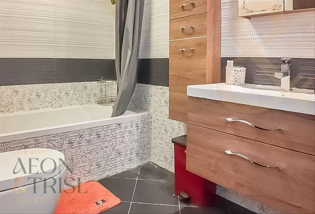 Fully Furnished | Convertible Unit | Vacant